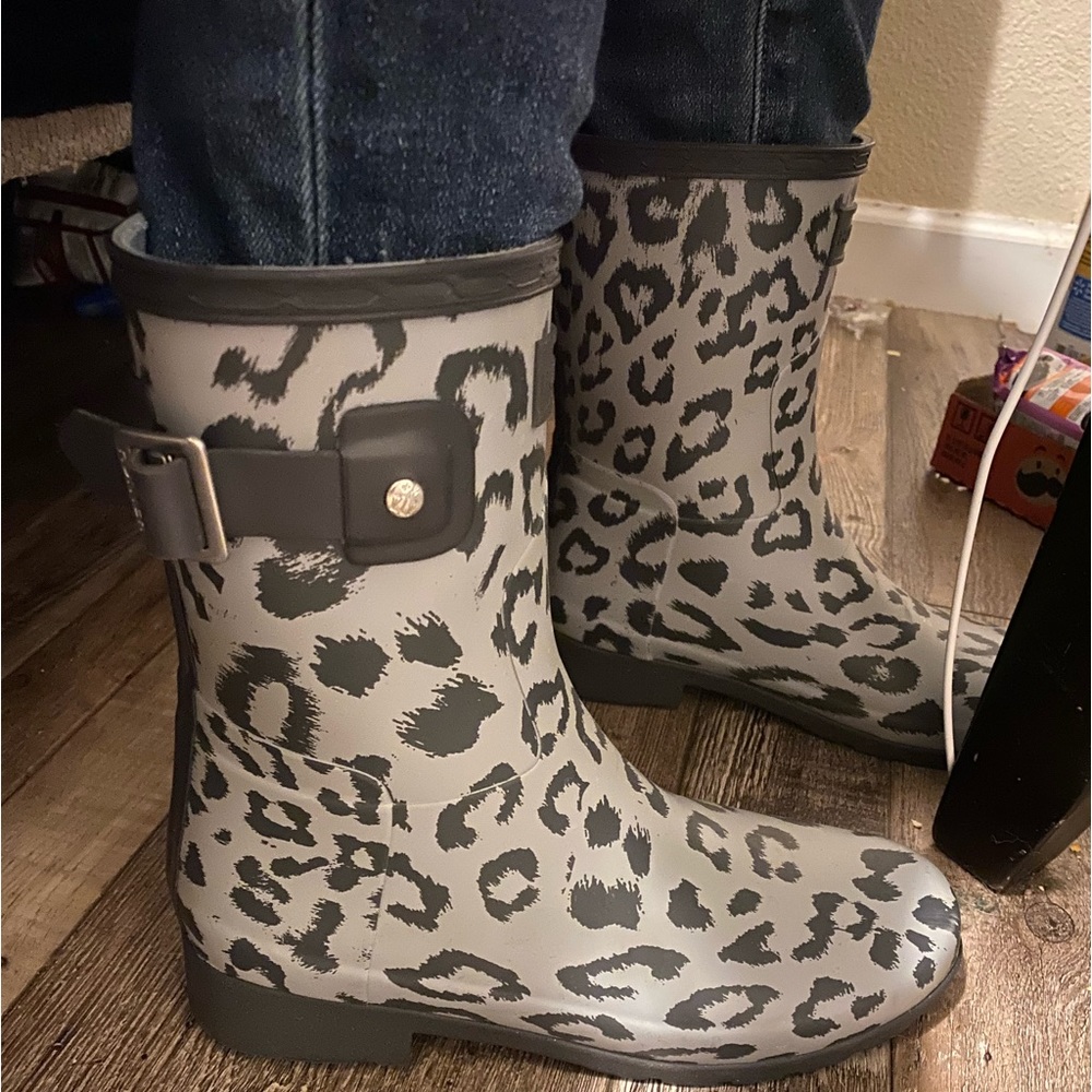 Hunter Gray leopard rainboots